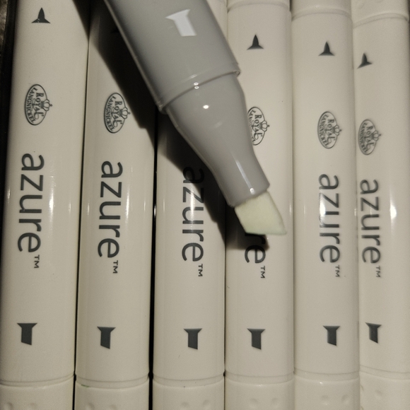 Azure, 6 Dual Tip Professional Markers in Primary Colors with Blender Marker - Picture 4 of 5